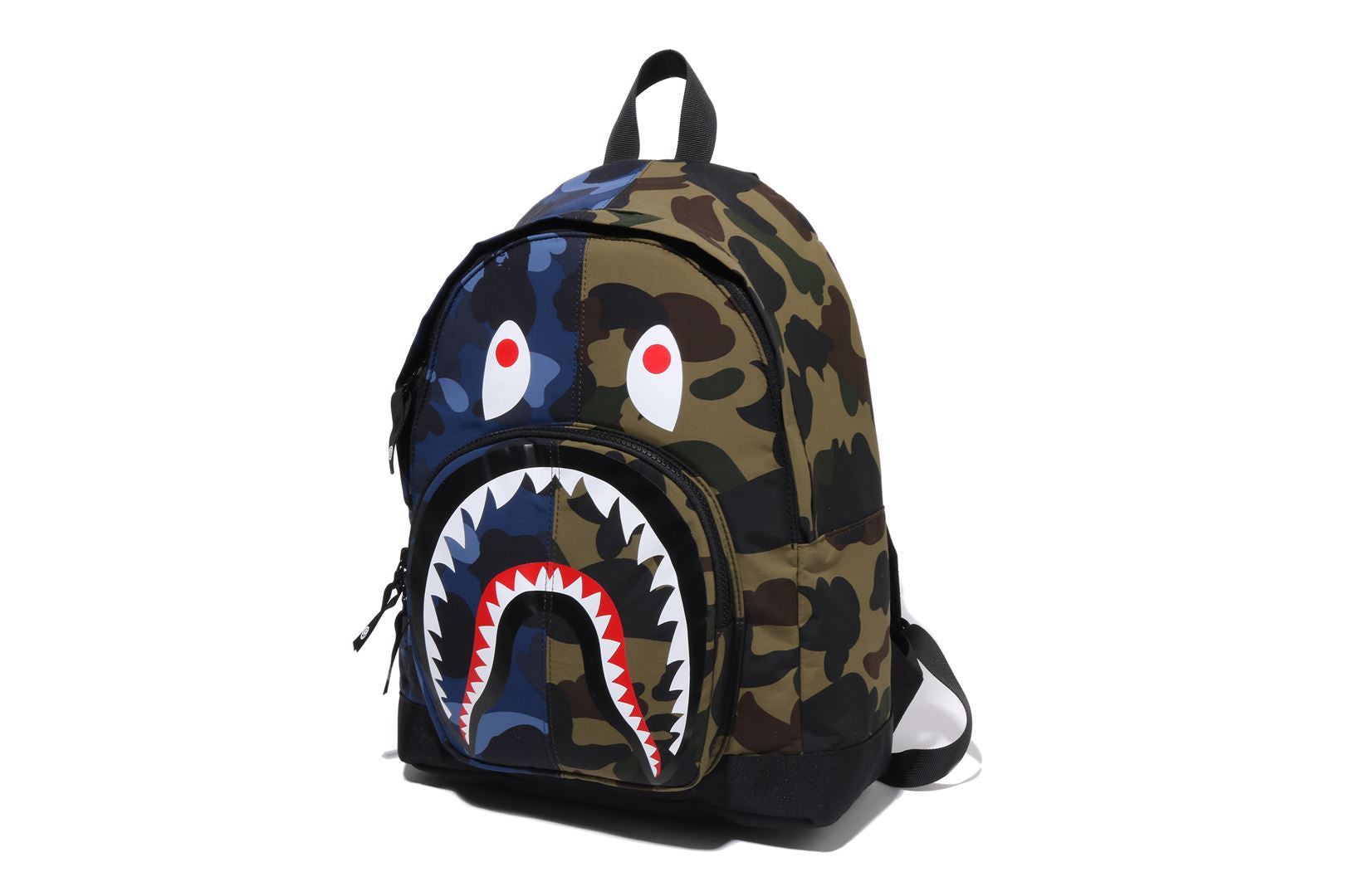 A BATHING APE SHARK CAMO シャーク リュック　迷彩 A BATHING APE® Kids Split Camo Shark Daypack | Bape official