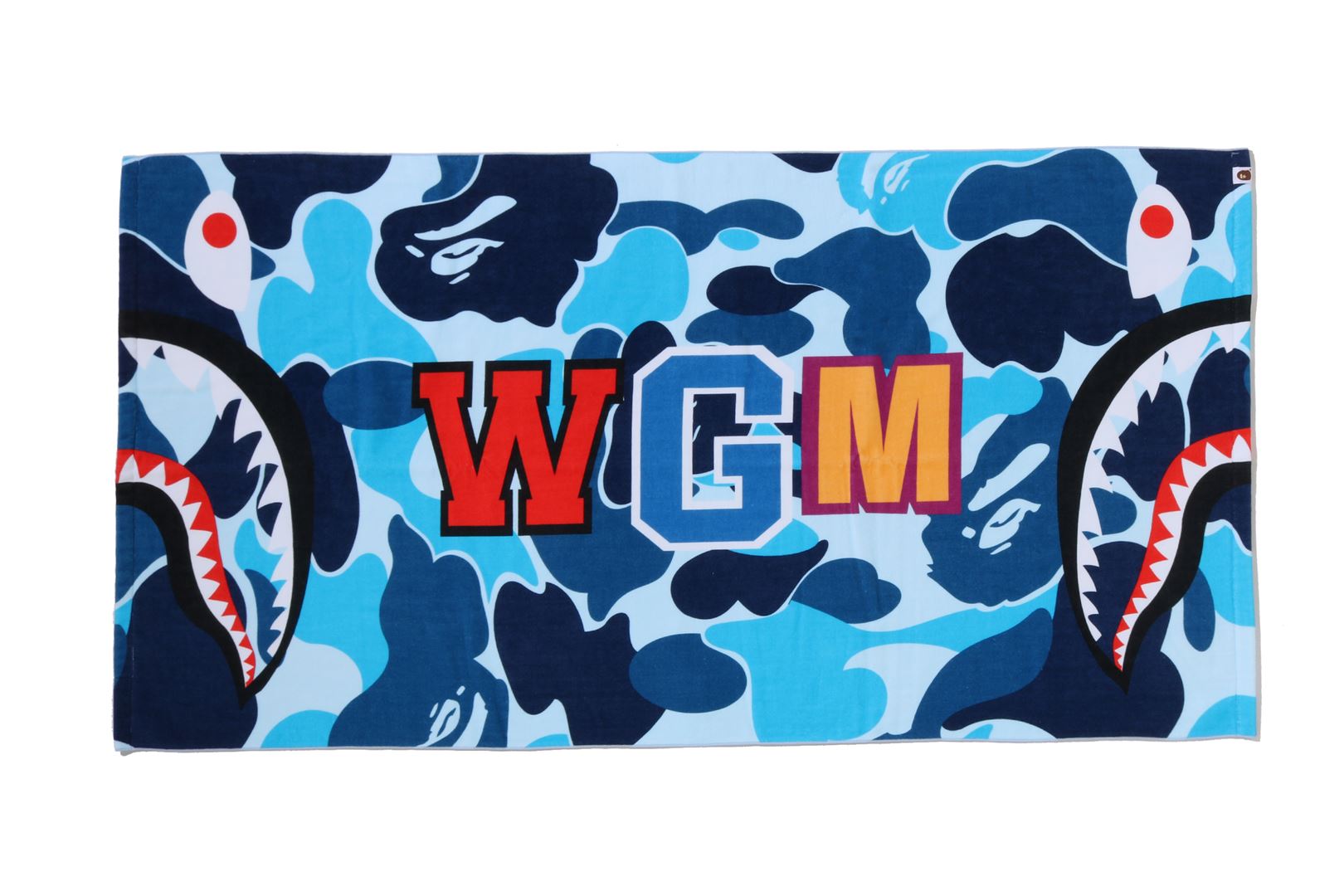 A BATHING APE® Abc Camo Shark Beach Towel | Bape official website