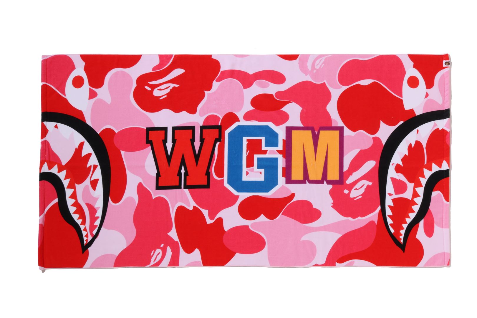 A BATHING APE® Abc Camo Shark Beach Towel | Bape official website