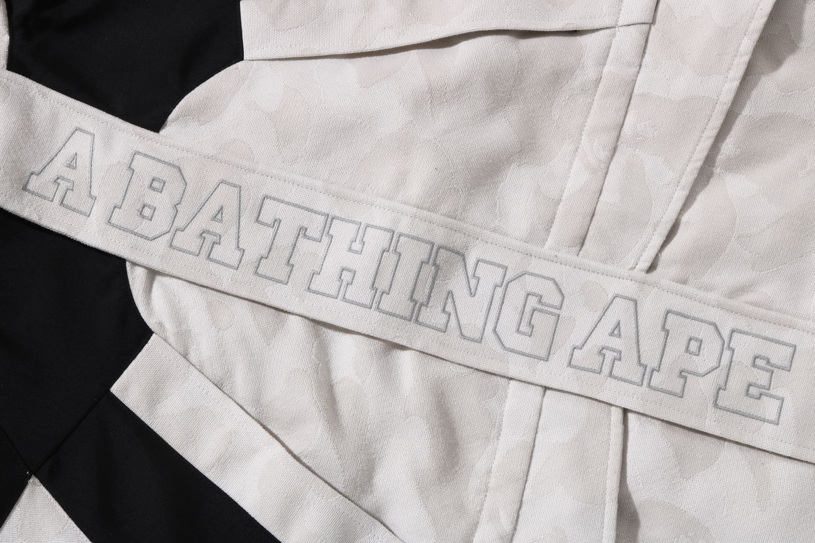 A BATHING APE® Jacquard Snowboard Jacket | Bape official website