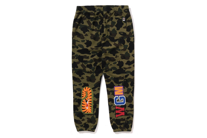 1ST CAMO SHARK SWEATPANTS