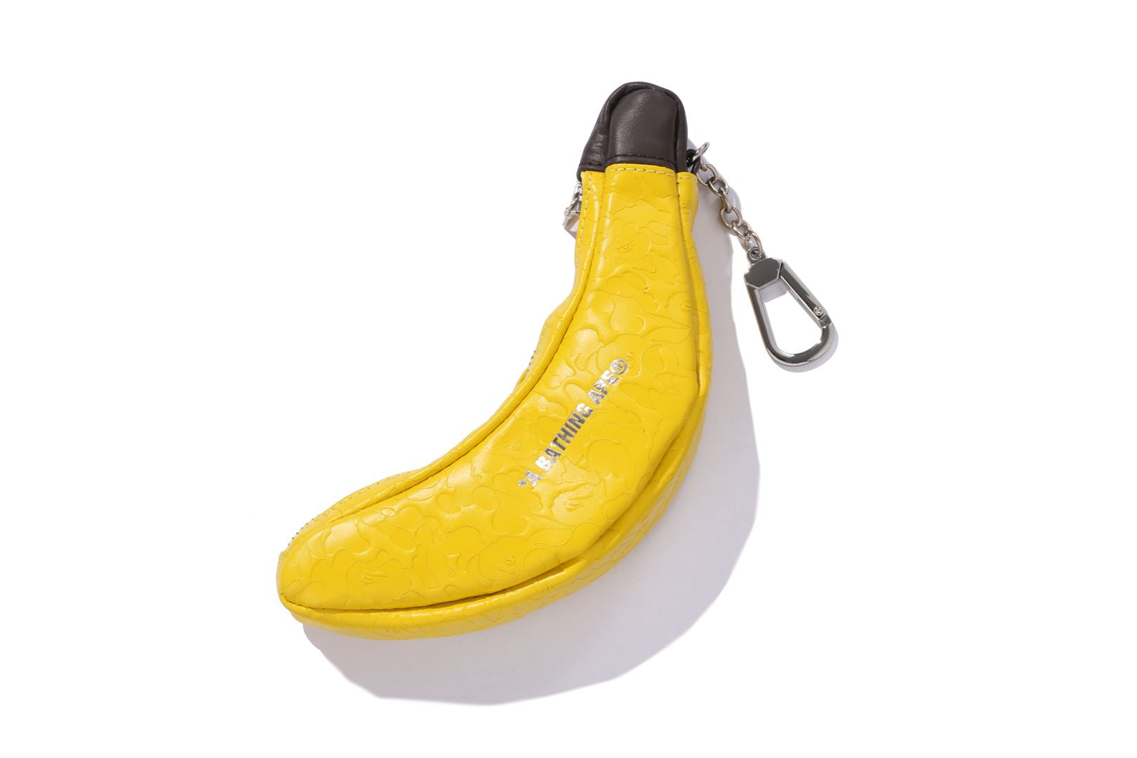 A BATHING APE® Solid Camo Banana Mini Pouch | Bape official