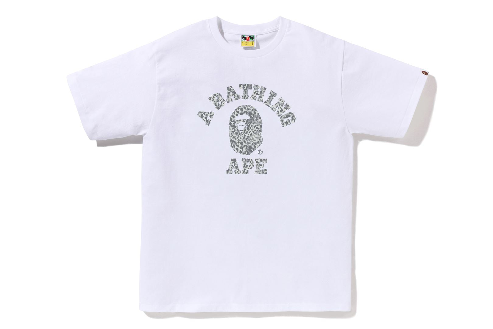 BAPE Tシャツ ホワイト レオパード APE RELAXED FIT TEE A BATHING APE® Wild Leopard Pattern College Tee | Bape official