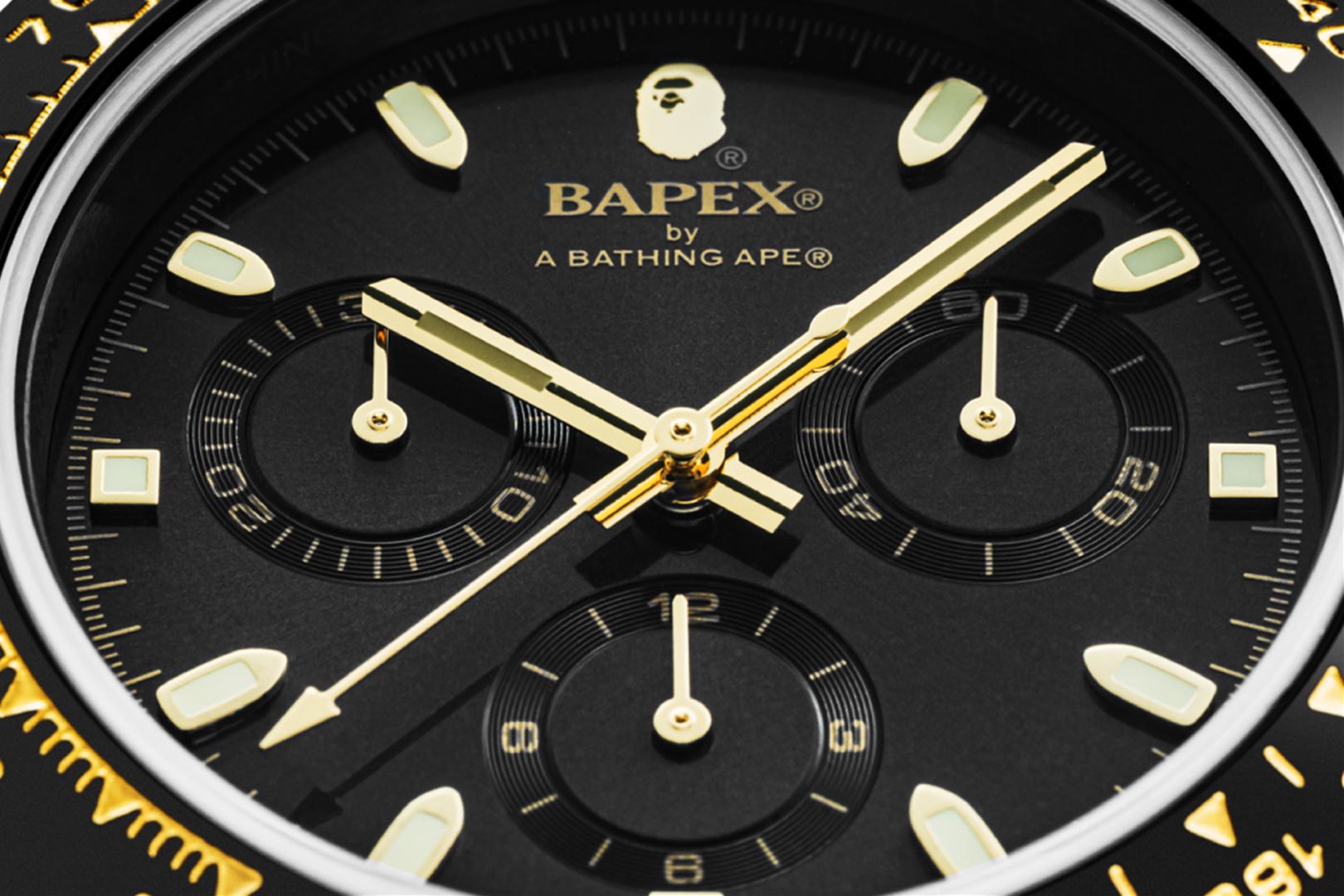 Bapex gold online watch