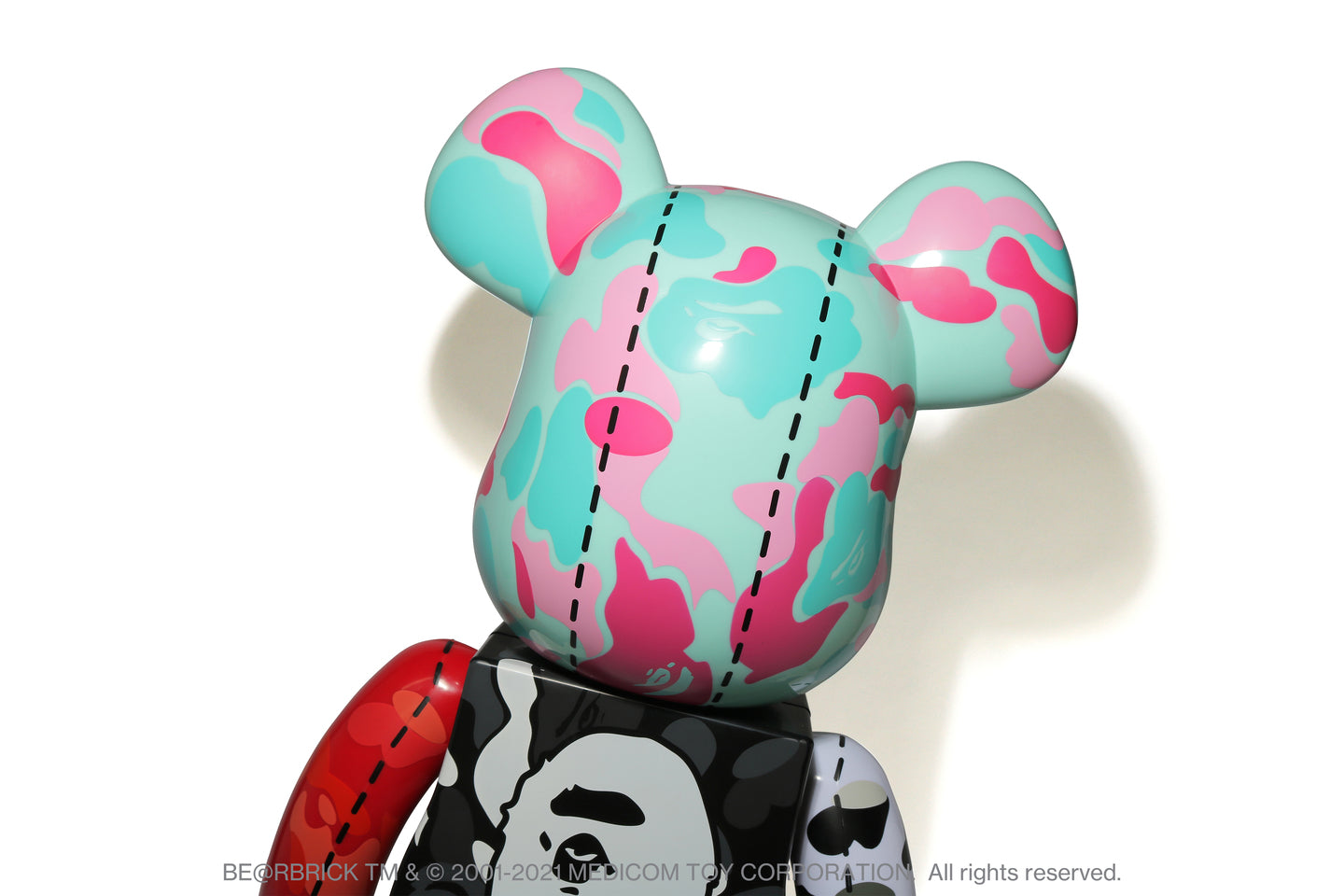 A BATHING APE® 28TH ANNIVERSARY BE@RBRICK BAPE CAMO 1000%