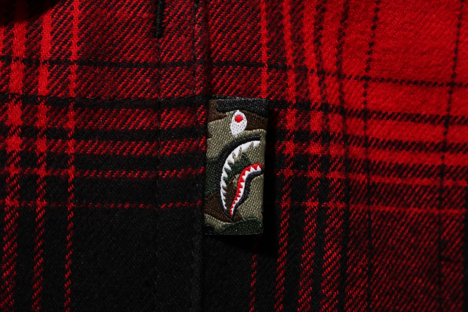 CHECK SHARK RELAXED FIT FLANNEL SHIRT – uk.bape.com