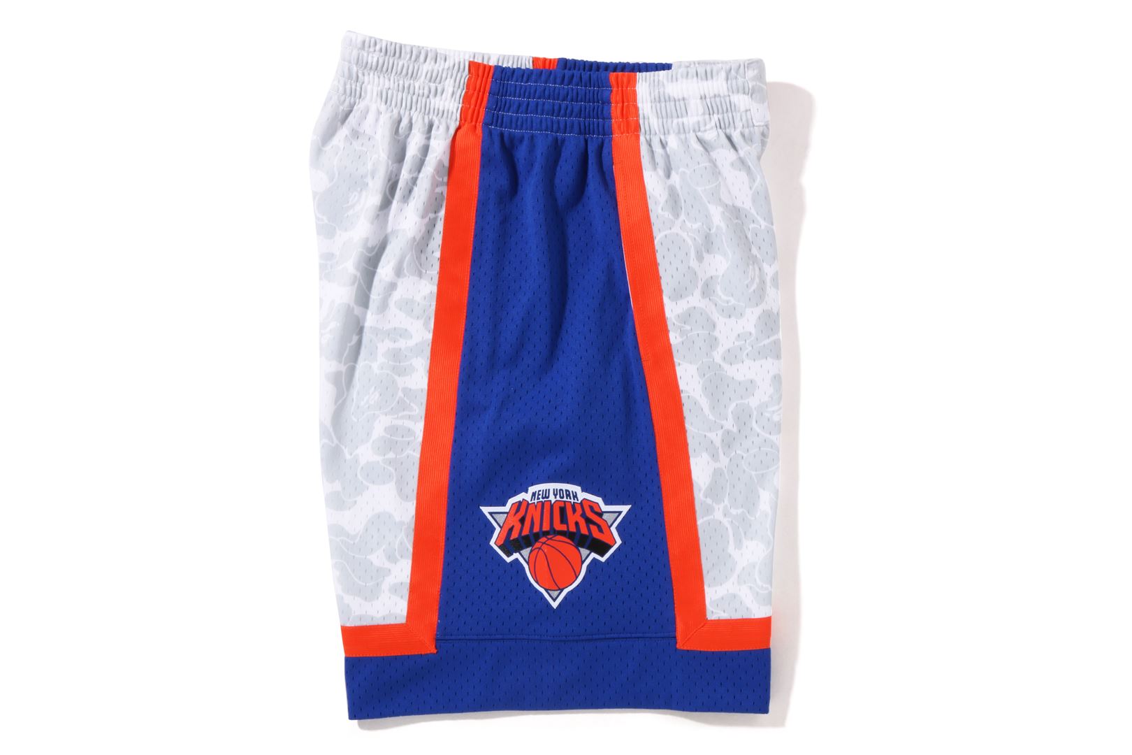 New york knicks on sale shorts mitchell and ness