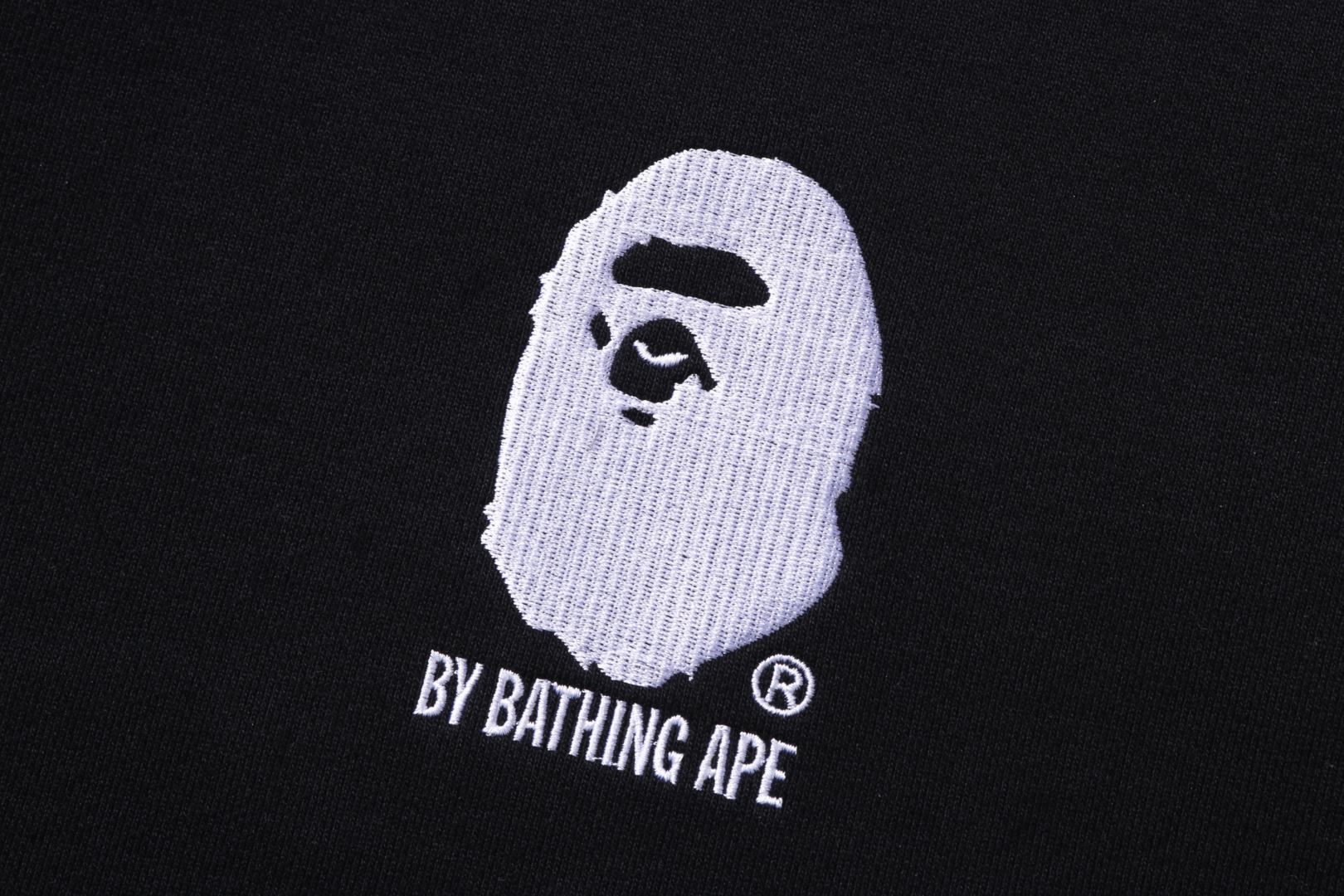 BY BATHING APE EMBROIDERY CREWNECK