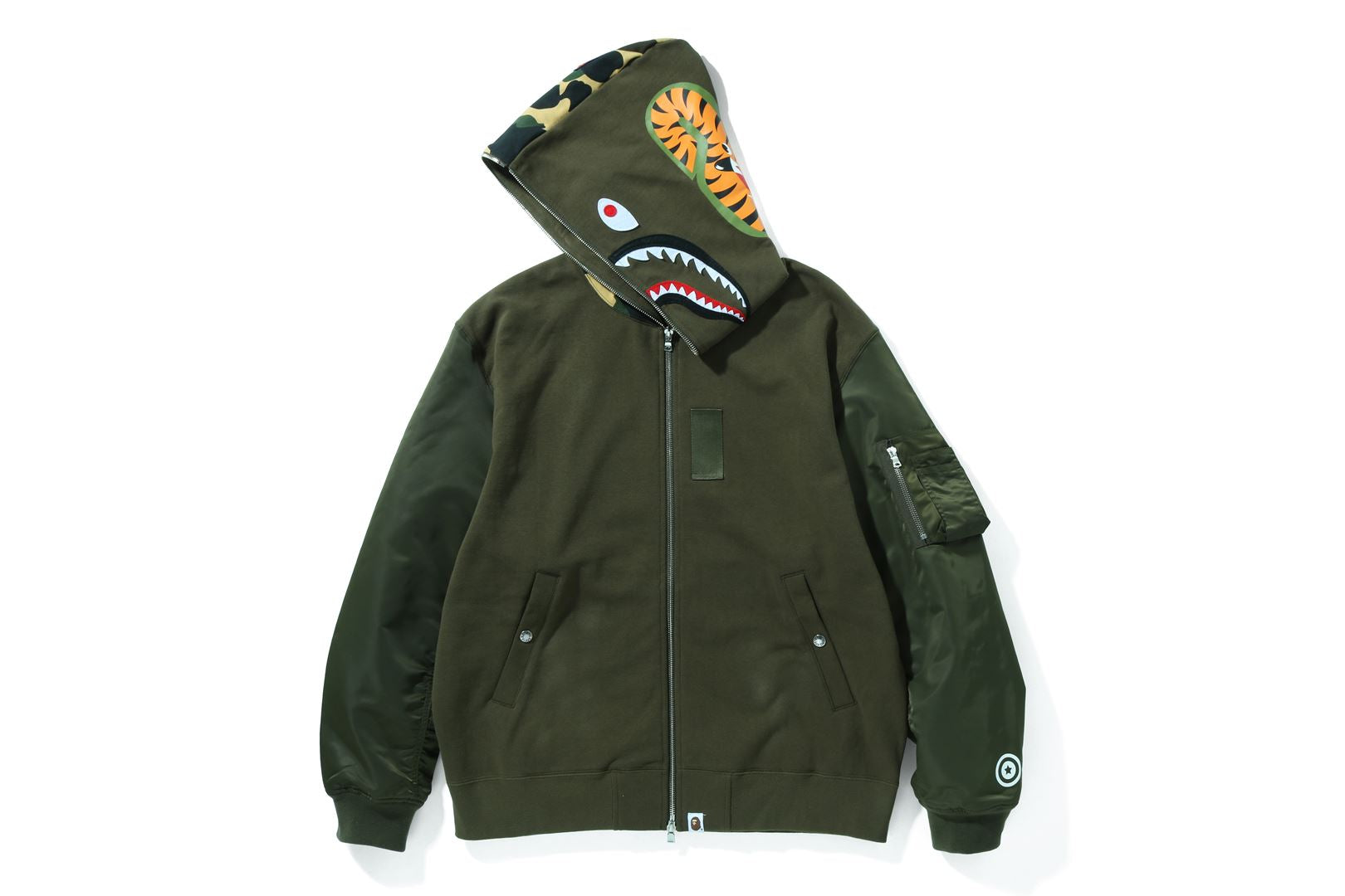 Bape deals shark bomber