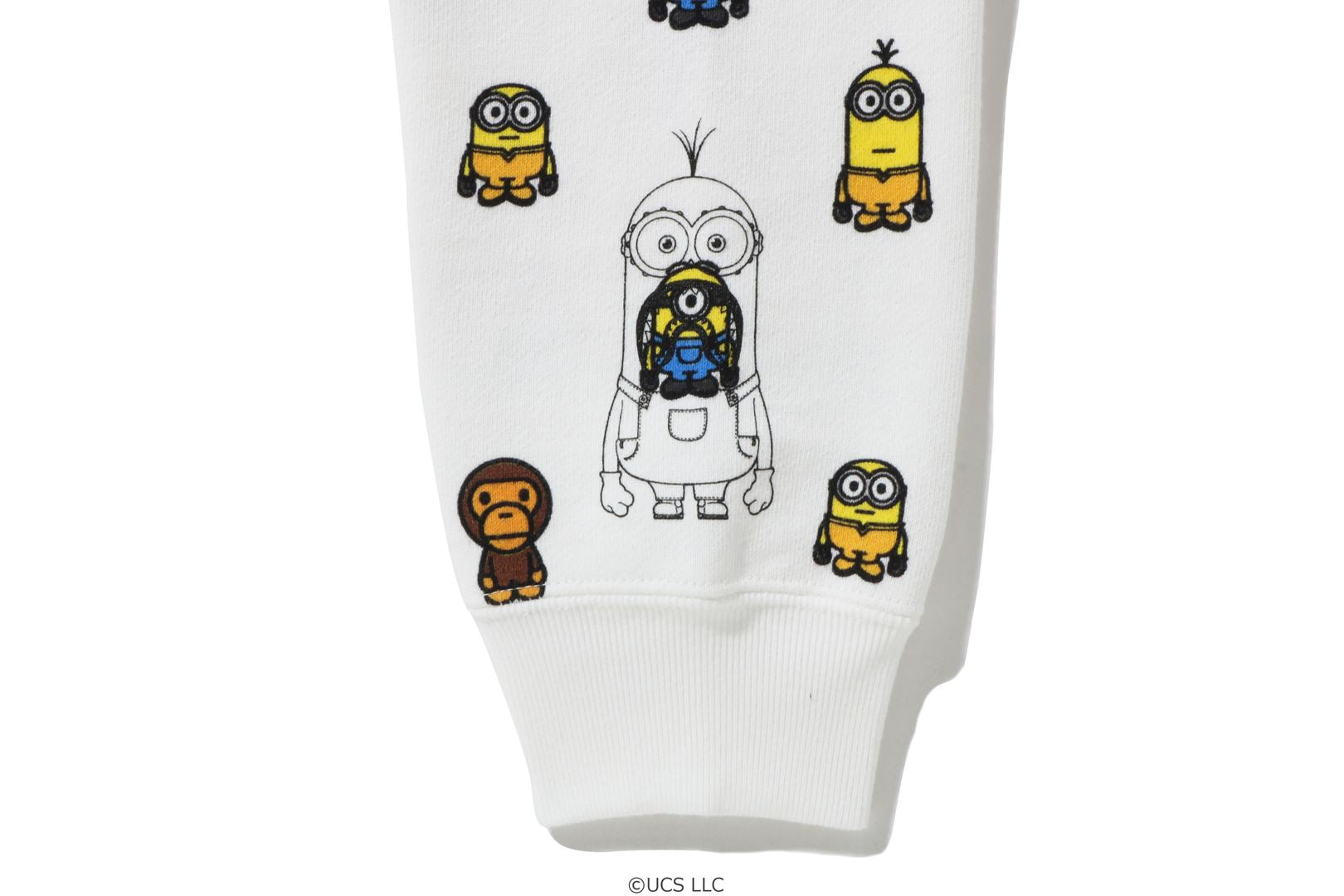 Bape on sale minion hoodie